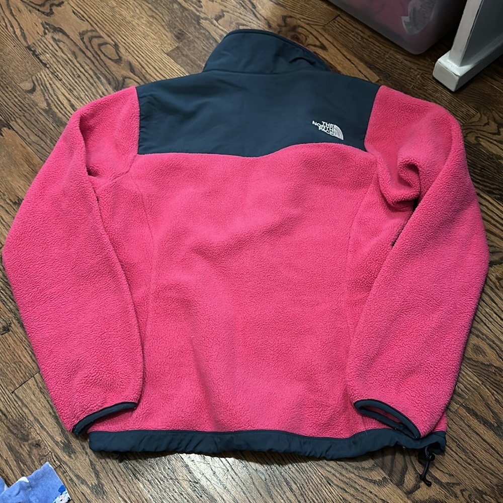 Pink and grey north face - Picture 3 of 3